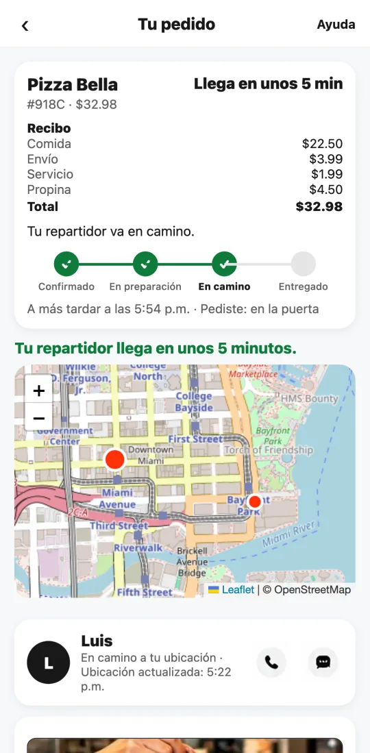 Pantalla real de la app de Tumbite: el pedido en camino, con el repartidor en el mapa